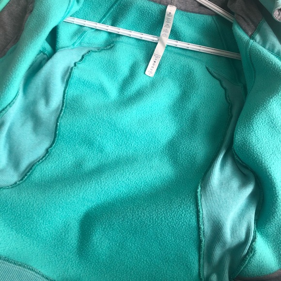 SOLD✅ Lululemon Scuba Hoodie 3 - Picture 8 of 8
